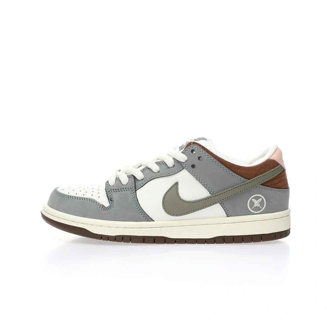 Flying pig-- "Soft Mid-Grey" FQ1180-001 item:C-X167H2639Y