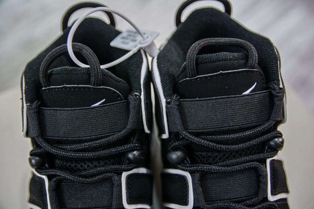 Flying pig-- Uptempo ’96 414962-002 item: C-X338J2014V