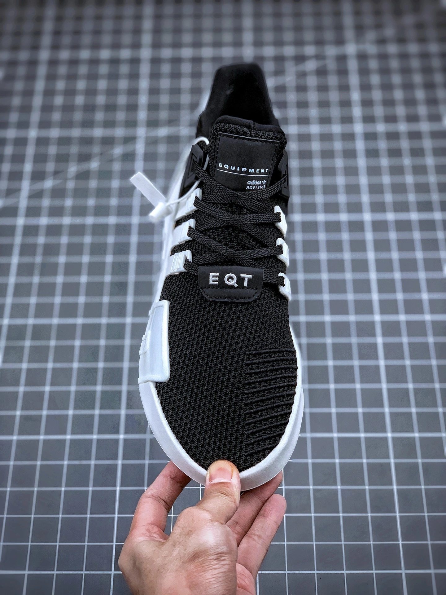 Flying pig--14i41s FU9397 EQT Bask ADV item: E-X069L2232B