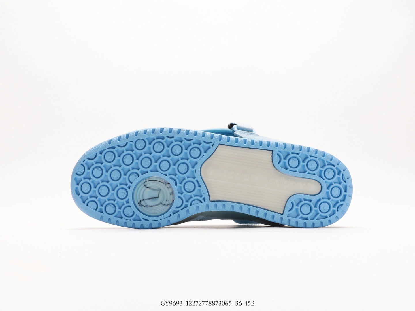 Flying pig--14i41s GY9693 Bad Bunny x AD Forum Low item: E-X000L2201B
