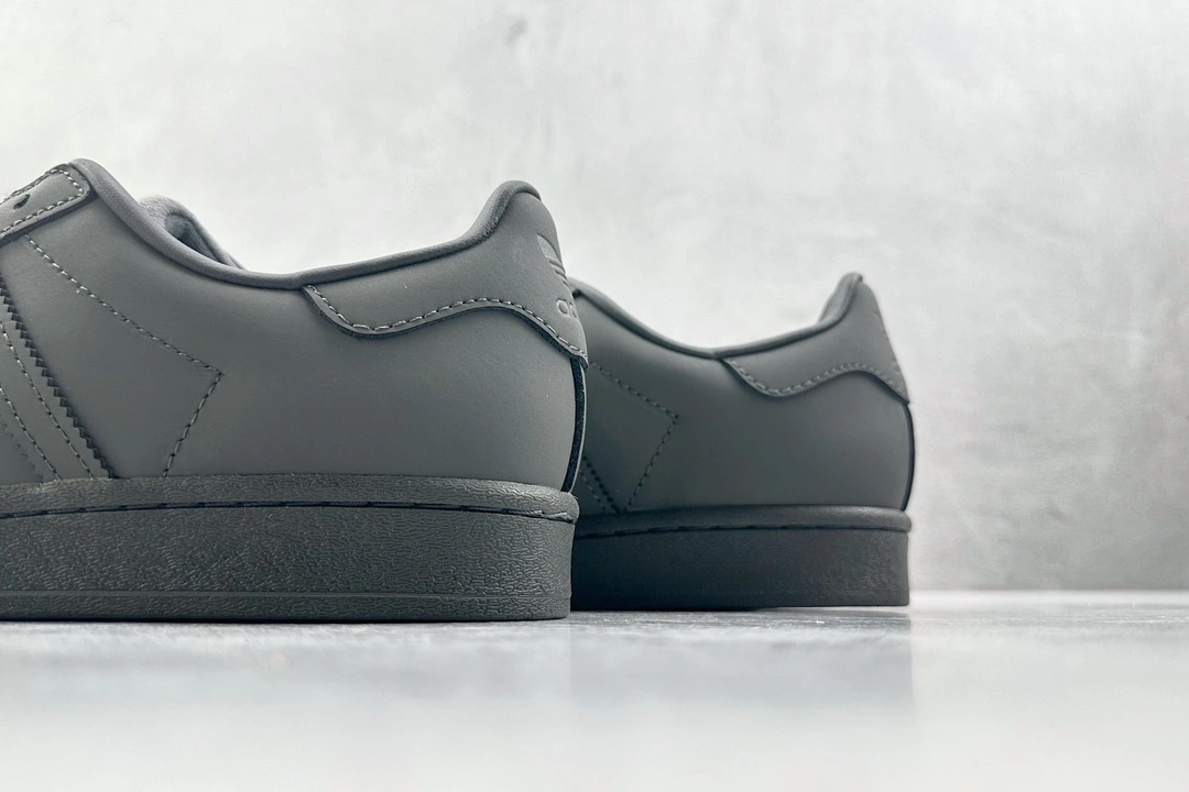 Flying pig--14i41s GZ4830 originals Superstar item: E-X000L2425B