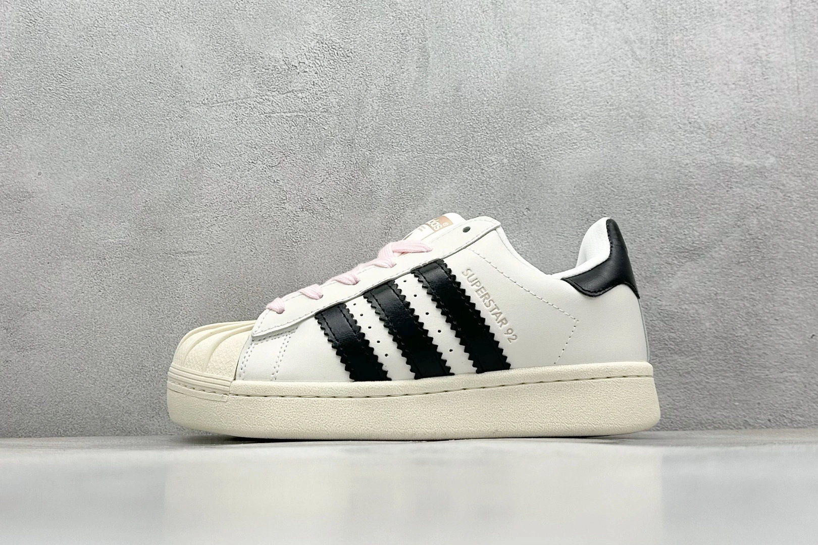 Flying pig--14i41s JI4268 Originals SUPERSTAR 92 item: E-X000L2213B