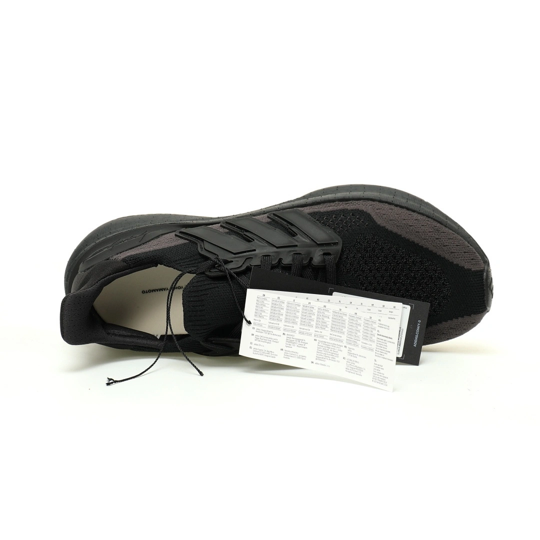 Flying pig--14i41s JP7438 Y-3 Ultra Boost 5"Black Carbon"2025UB item: E-X000L2218B