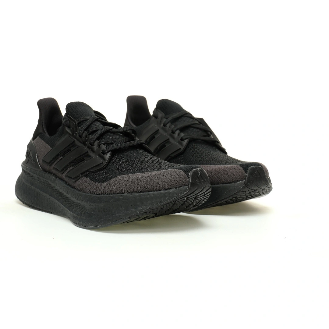 Flying pig--14i41s JP7438 Y-3 Ultra Boost 5"Black Carbon"2025UB item: E-X000L2218B