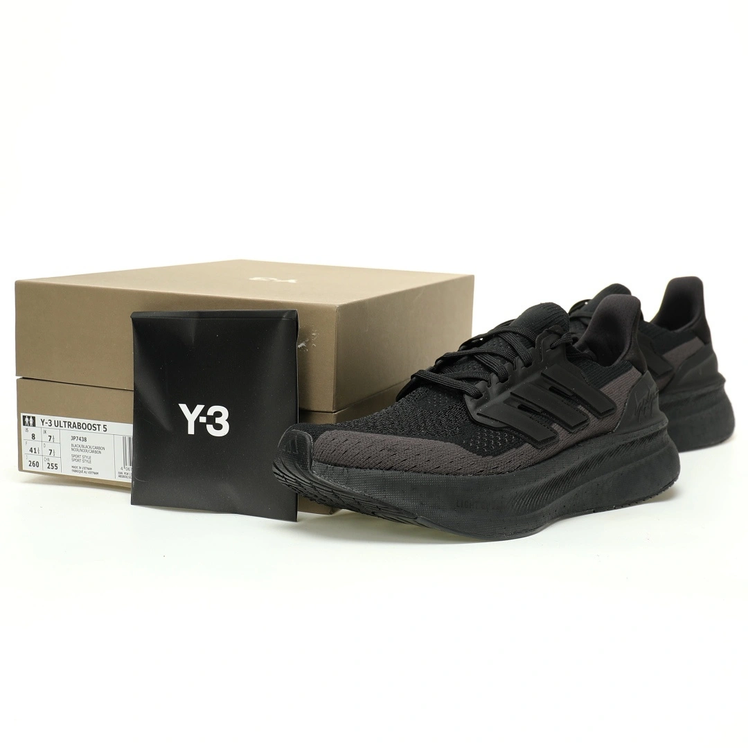 Flying pig--14i41s JP7438 Y-3 Ultra Boost 5"Black Carbon"2025UB item: E-X000L2218B