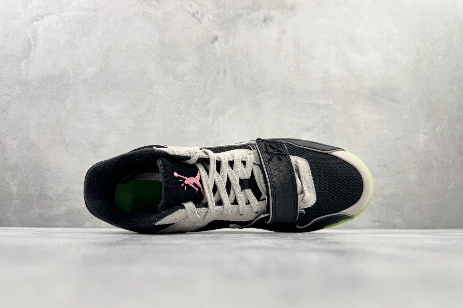 Flying pig--1ir Jor419 IH7971-001 x Chase B x Jumpman Jack item: E-X575L2086B