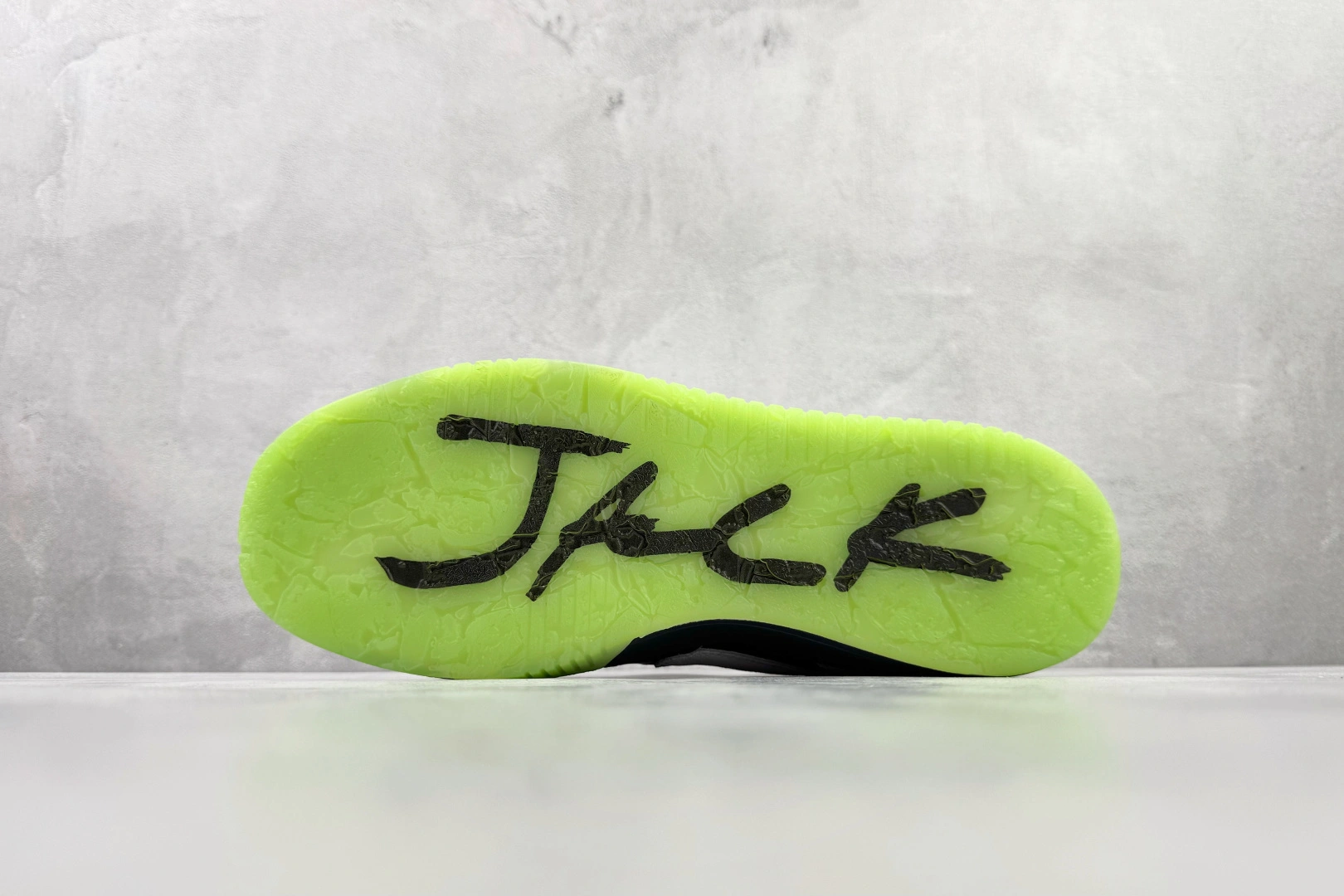 Flying pig--1ir Jor419 IH7971-001 x Chase B x Jumpman Jack item: E-X575L2086B