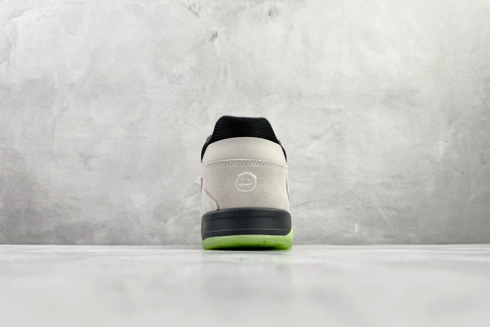 Flying pig--1ir Jor419 IH7971-001 x Chase B x Jumpman Jack item: E-X575L2086B