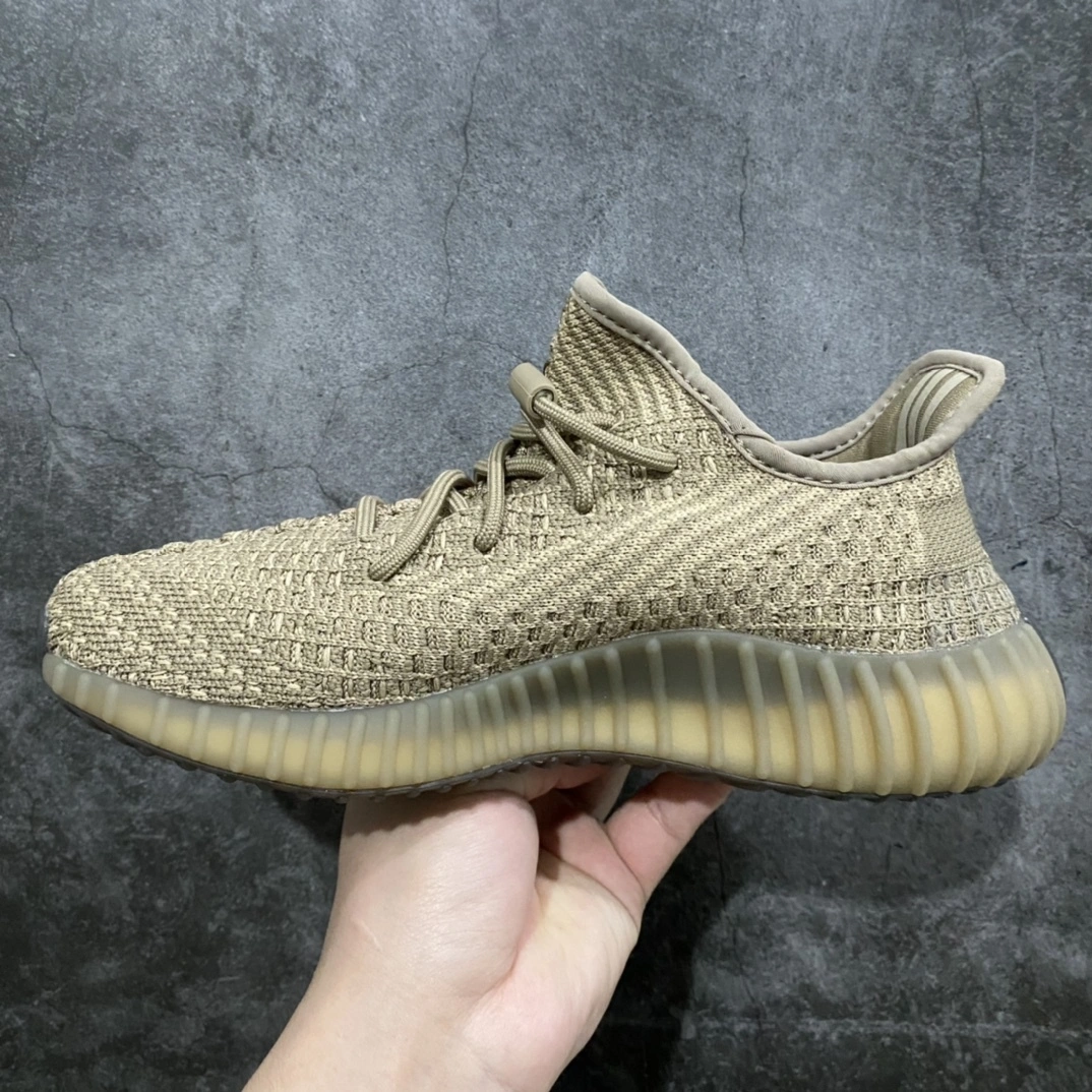 Flying pig--350 V2 sand taupe FZ5240 item:C-X575I0818V
