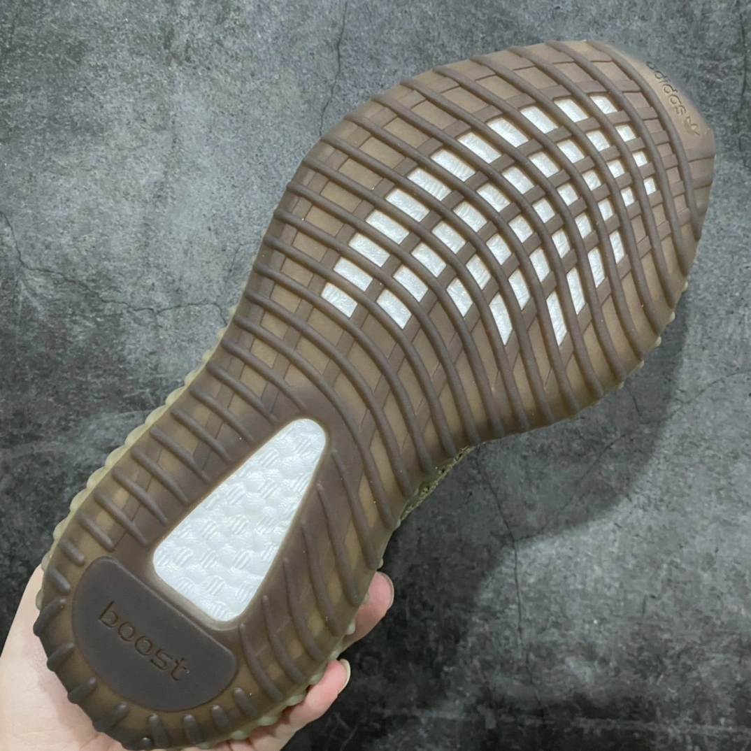 Flying pig--350 V2 sand taupe FZ5240 item:C-X575I0818V
