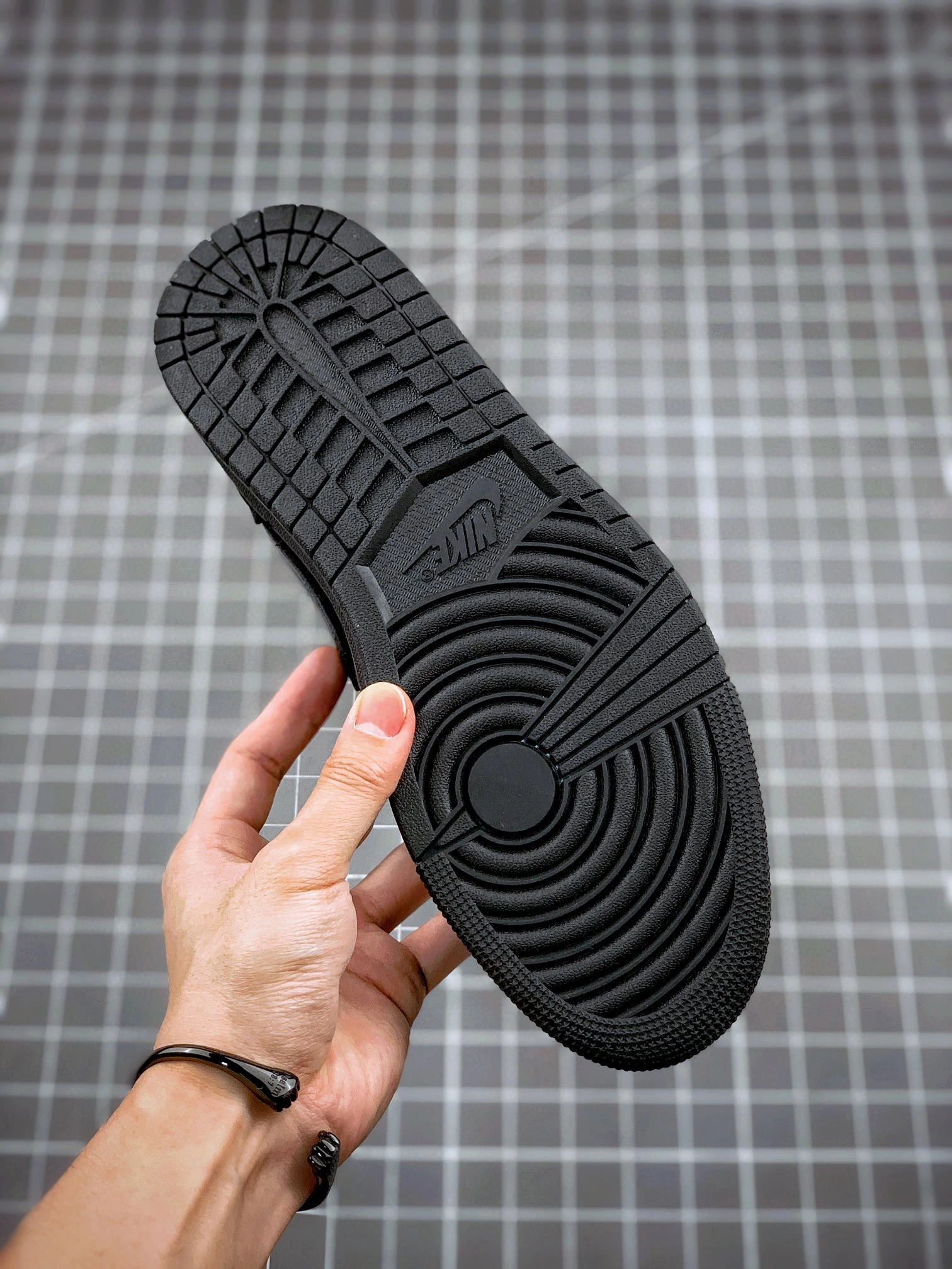 &Flying pig- 553558-056 item : A-X00I2138W