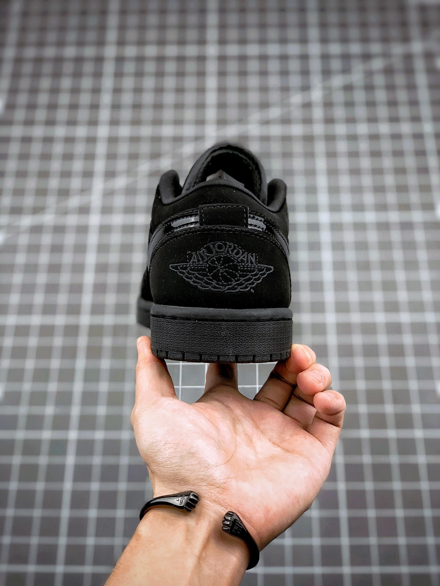 &Flying pig- 553558-056 item : A-X00I2138W