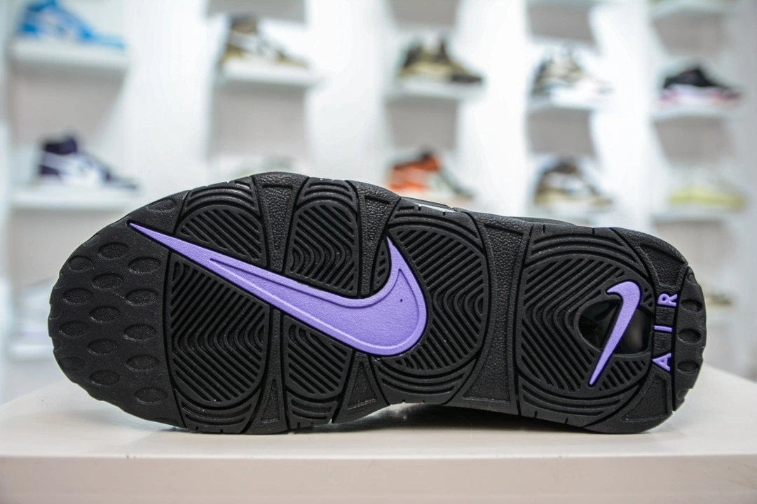 Flying pig--9ik5 DV1879-001 NK Air More Uptempo ’96 OG AIR item: E-X067L2066B