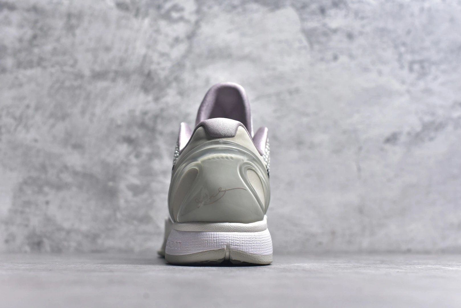 Flying pig--9ik5 FQ3546-100 Kobe 6 Protro item: E-X000L2003B
