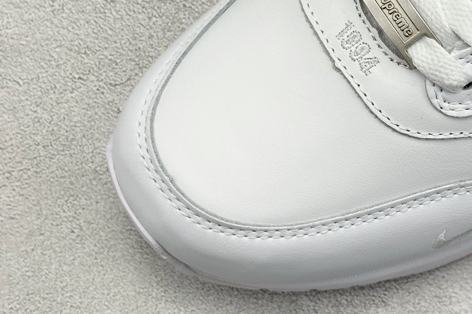 Flying pig--9ik5 HF8813-100 Nike Air Max 1 item: E-X000L2015B
