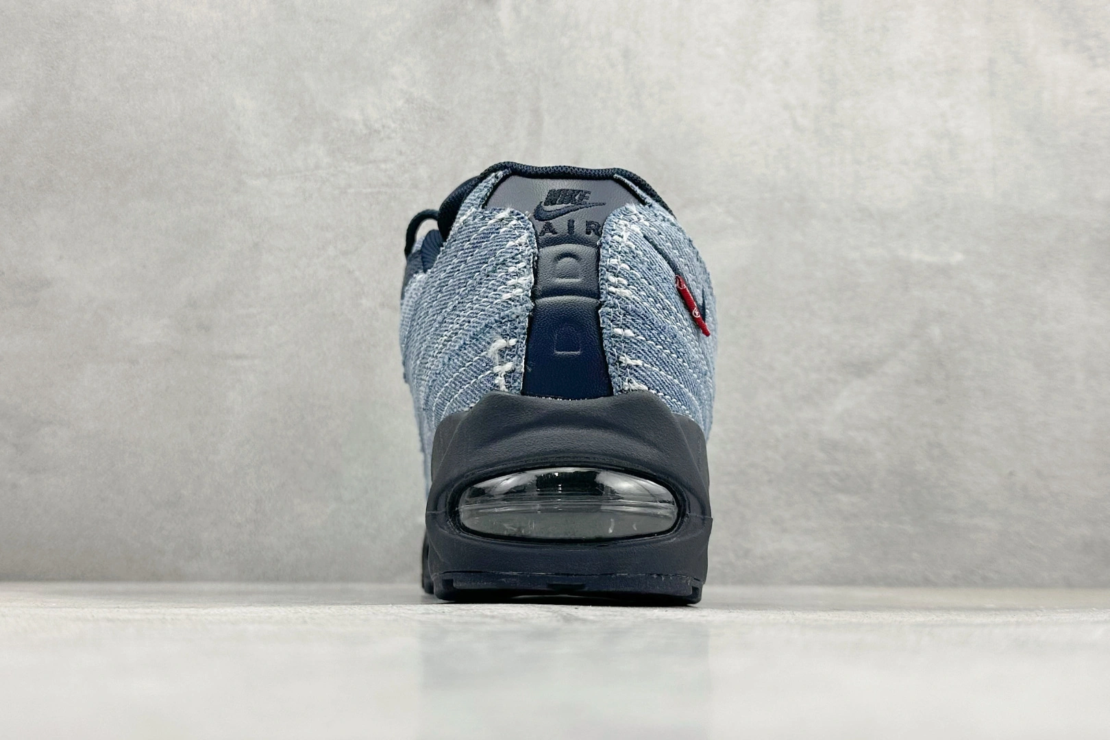Flying pig--9ik5 HM4743-400 NK Air Max 95 SP item: E-X575L2020B
