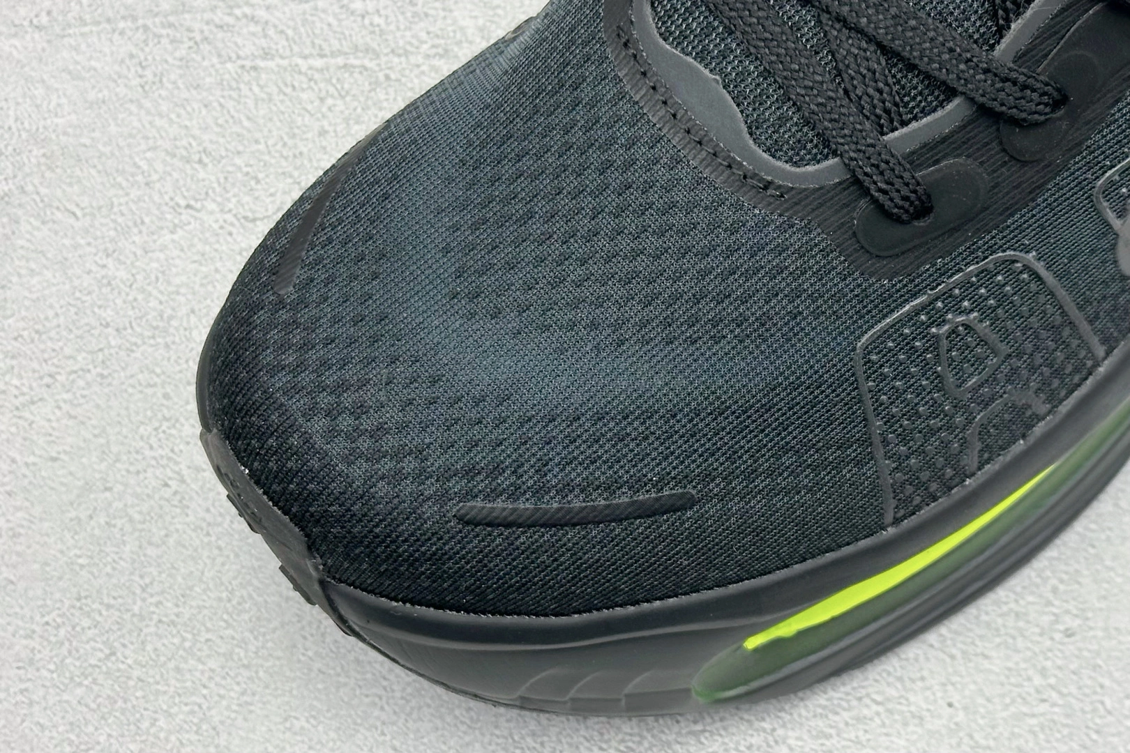 Flying pig--9ik5 HQ2050-001 Air Zoom Pegasus Premium item: E-X000L2031B