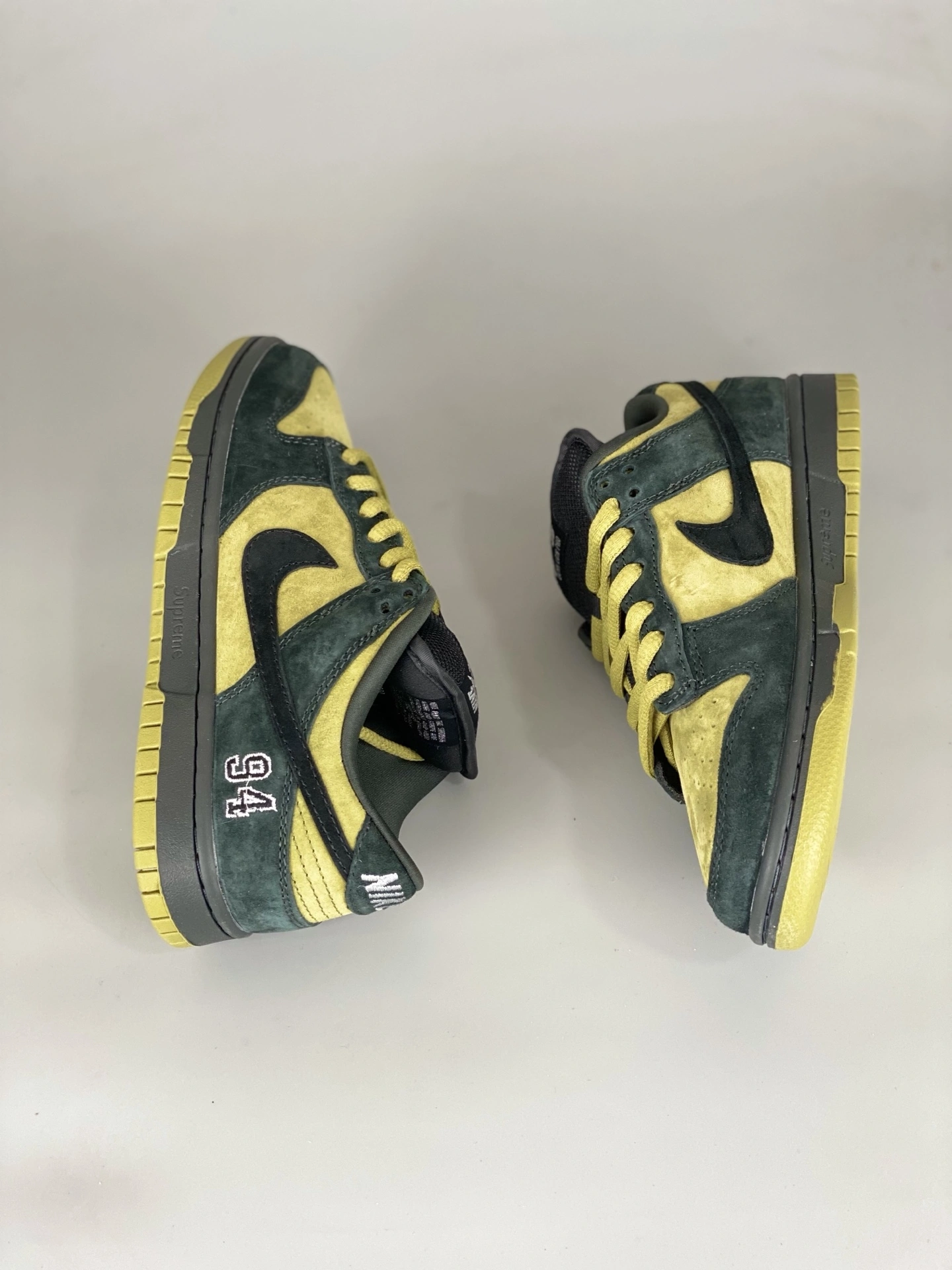 Flying pig--9ik5 HQ8487-300 Dunk SB Low Pro OG Sup x SB item: E-X000L2048B