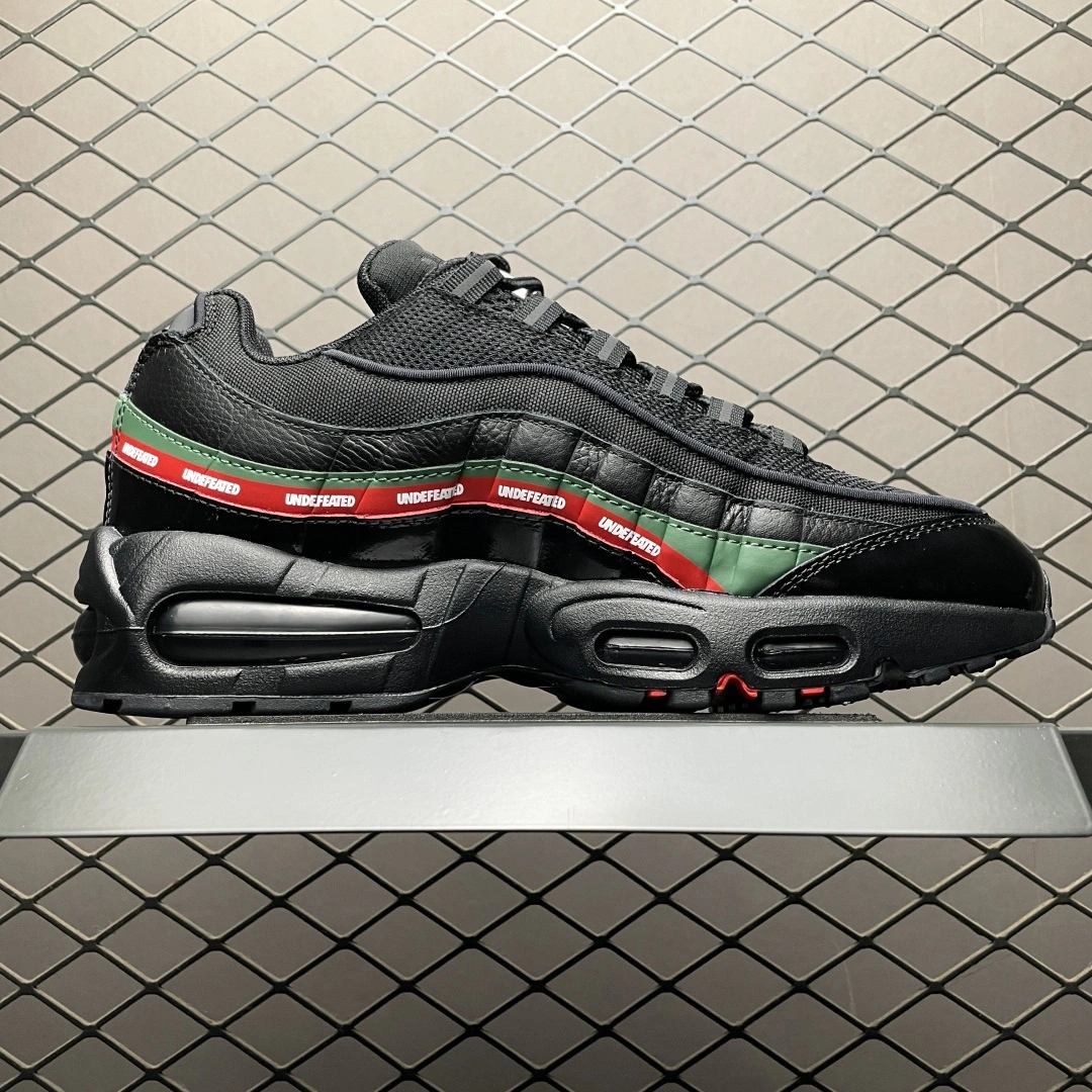 Flying pig--9ik5 IB4453-001 UNDEFEATED x NK Air Max 95 " Black " item: E-X000L2032B