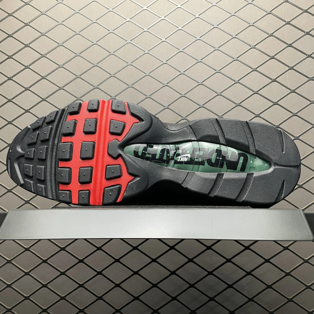 Flying pig--9ik5 IB4453-001 UNDEFEATED x NK Air Max 95 " Black " item: E-X000L2032B