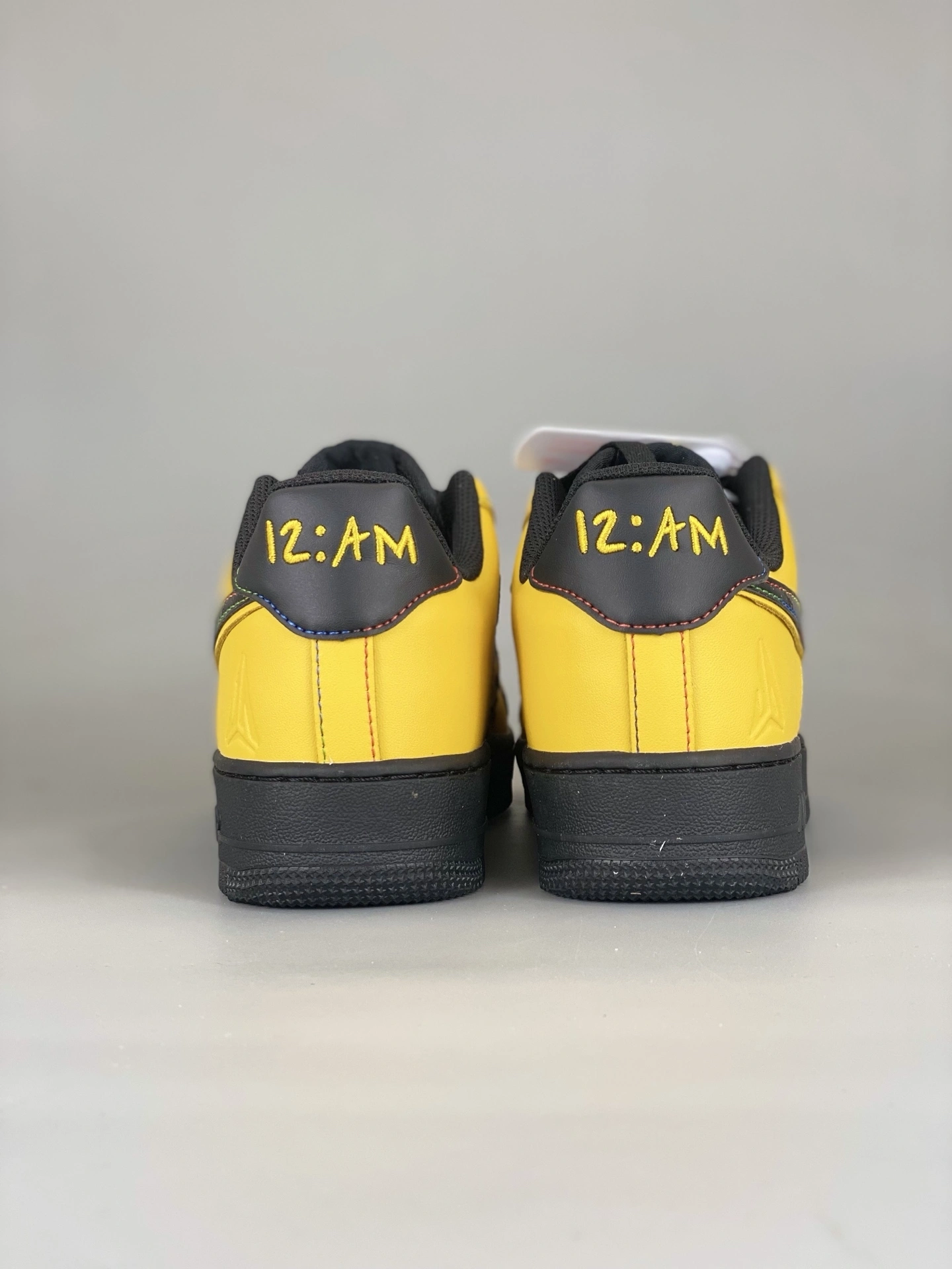 Flying pig--9ik5 IQ2713-700 Air Force 1 ‘07 Low item: E-X000L2043B