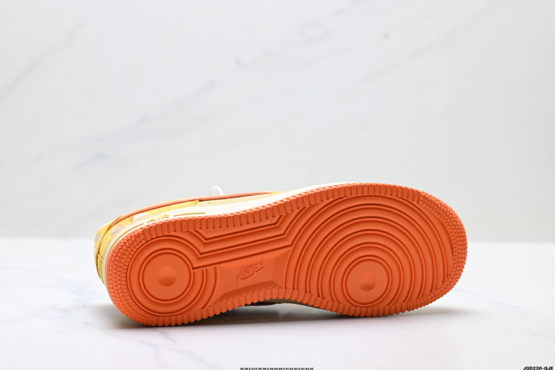 Flying pig--9ik5 IU7612-700 AIR FORCE 1 X EGG OR DUCK item: E-X000L2042B