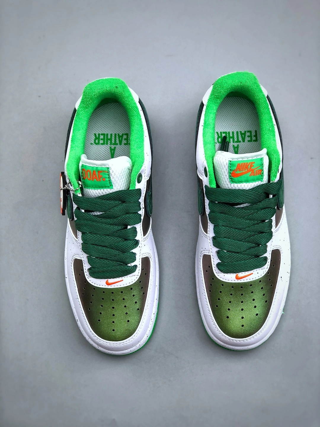 Flying pig--9ik5 IU7613-100 AIR FORCE 1 X EGG OR DUCK item: E-X000L2041B