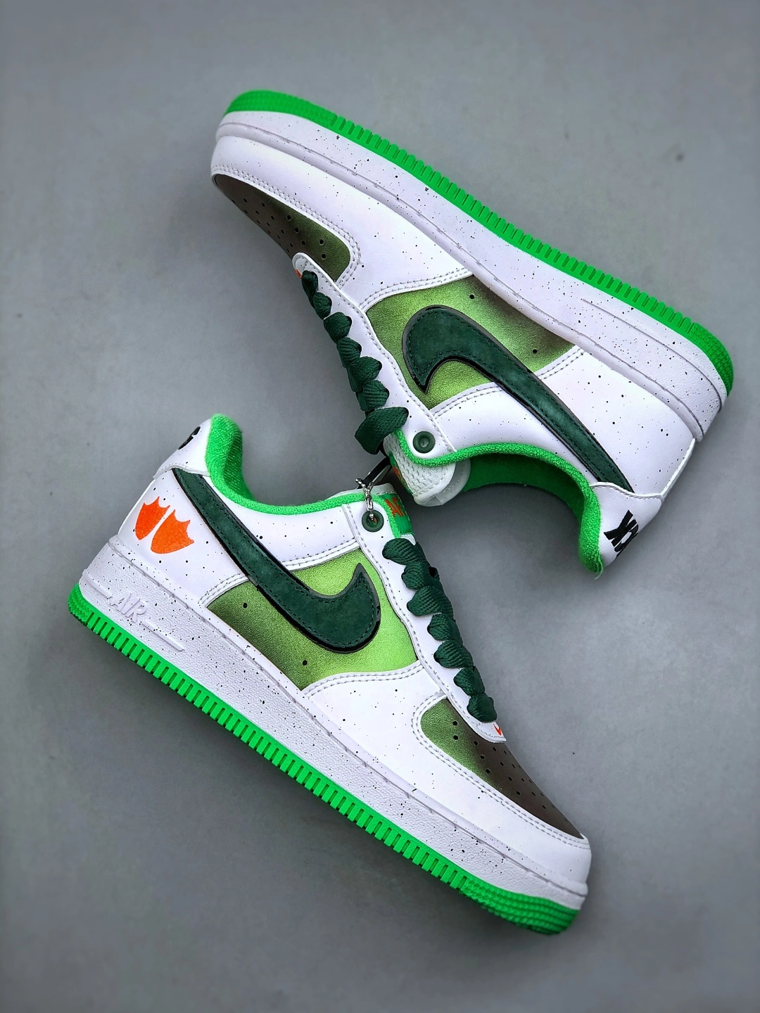 Flying pig--9ik5 IU7613-100 AIR FORCE 1 X EGG OR DUCK item: E-X000L2041B