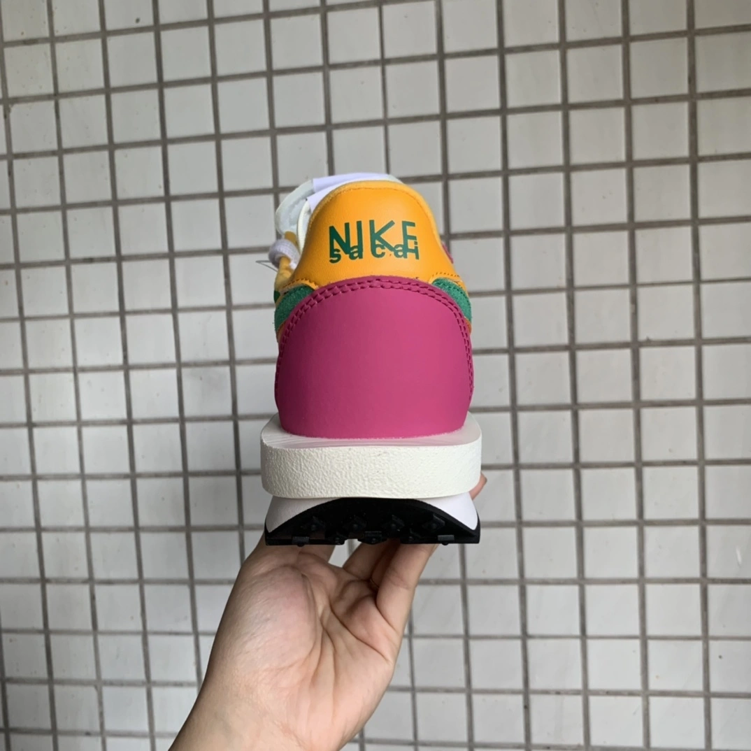 Flying pig — 9ik5 Sacai x LVD Waffle Daybreak BV0073-301 item:E-X502I1692H
