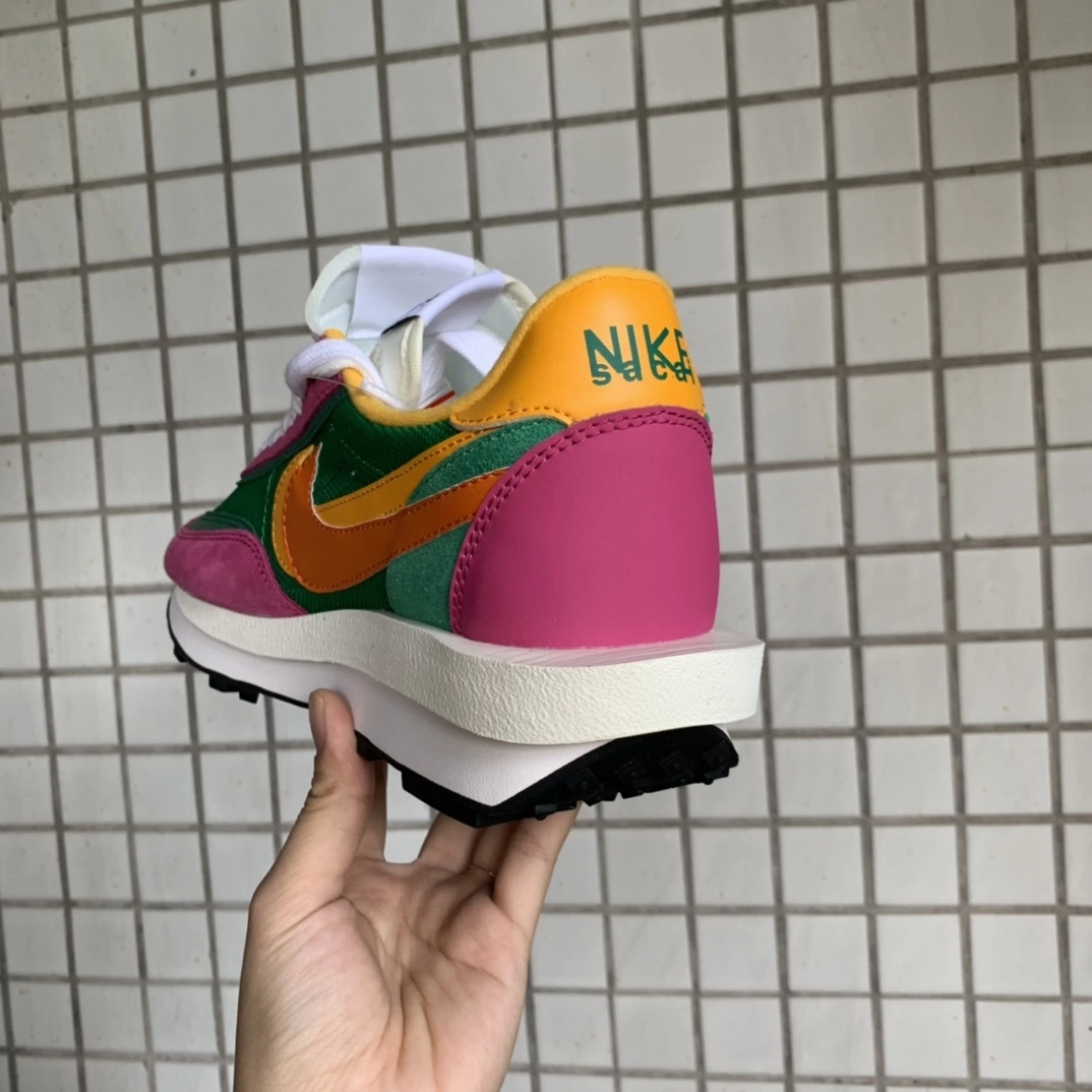 Flying pig — 9ik5 Sacai x LVD Waffle Daybreak BV0073-301 item:E-X502I1692H