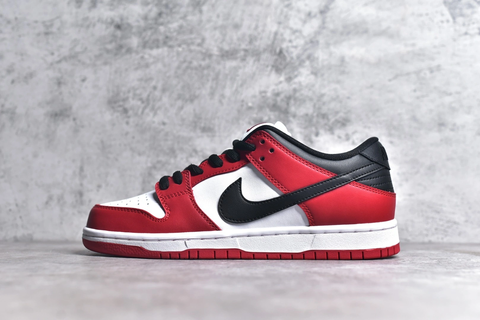 Flying pig--BQ6817 600 BQ6817-600 item: C-X167J2018V