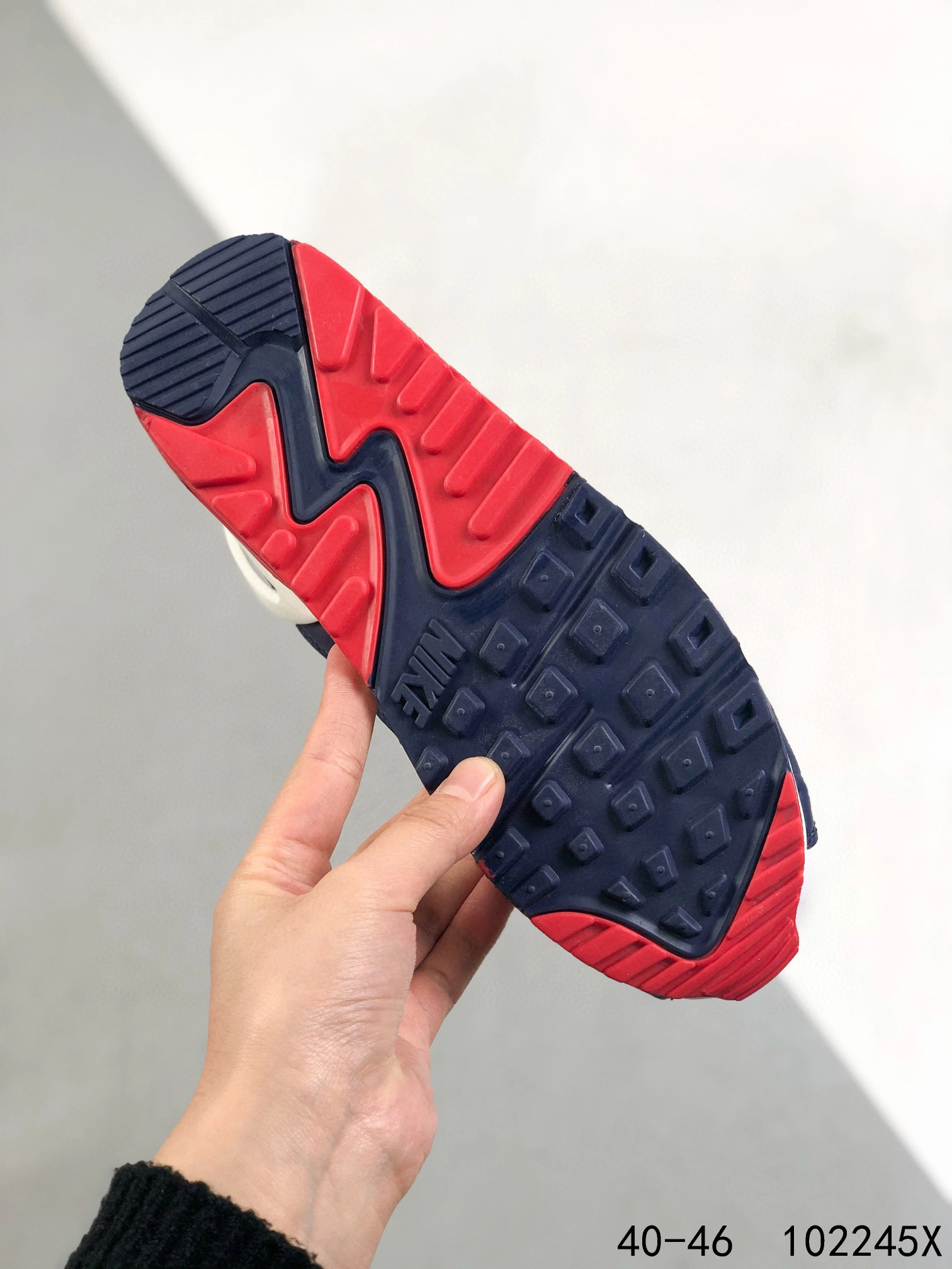 Flying pig- CU0814-104 item : BL-X022A2724O