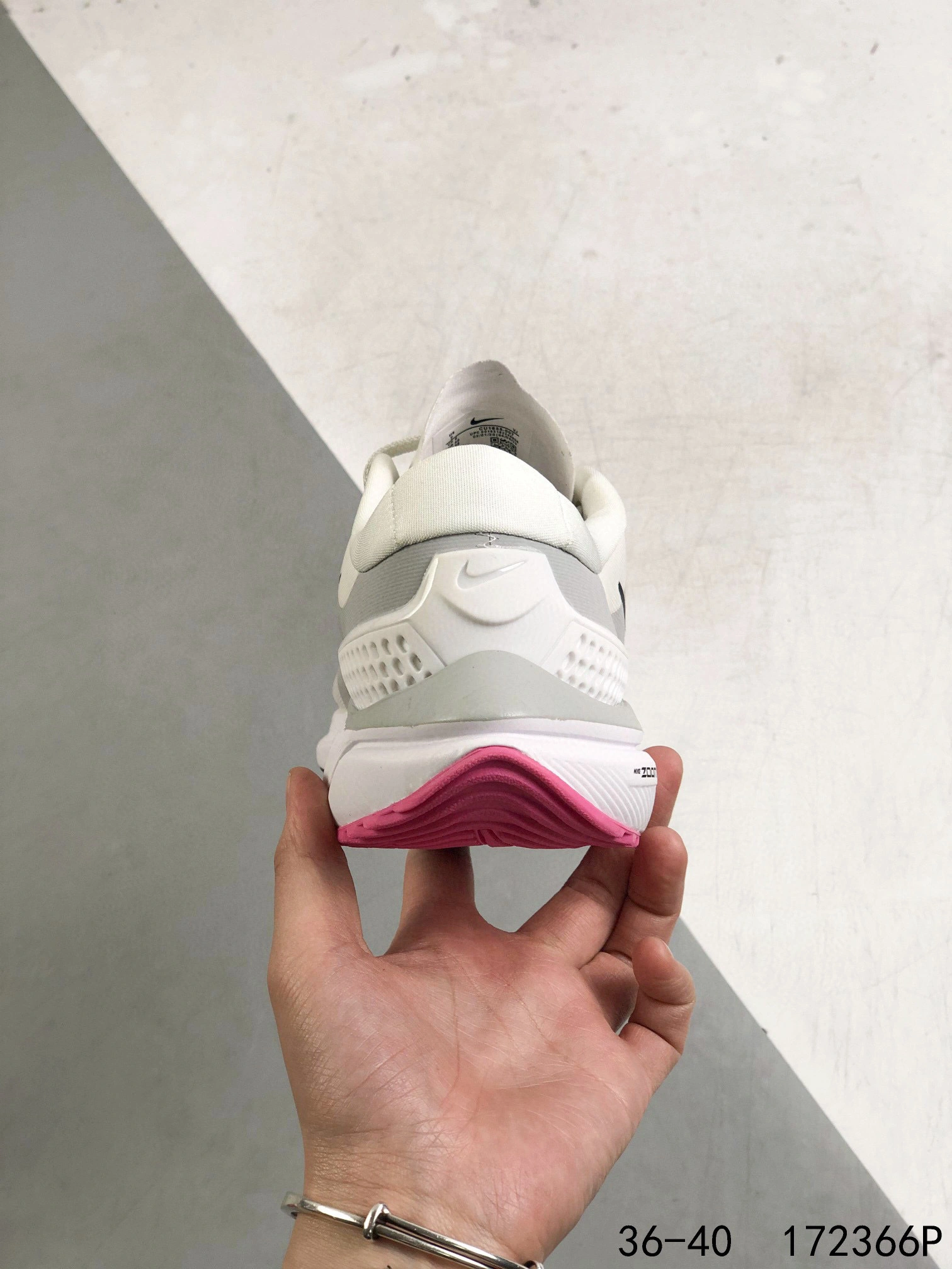 Flying pig- CU1856-101 item : BL-X022A1323O