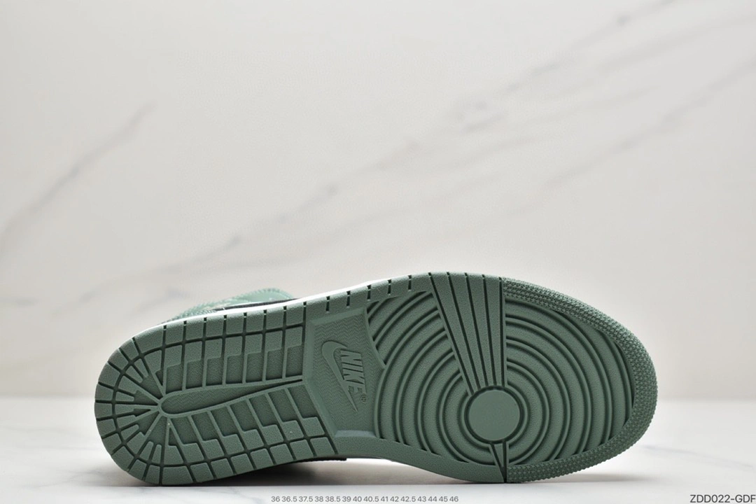 &Flying pig- CZ0774-300 item : A-X085I1741W