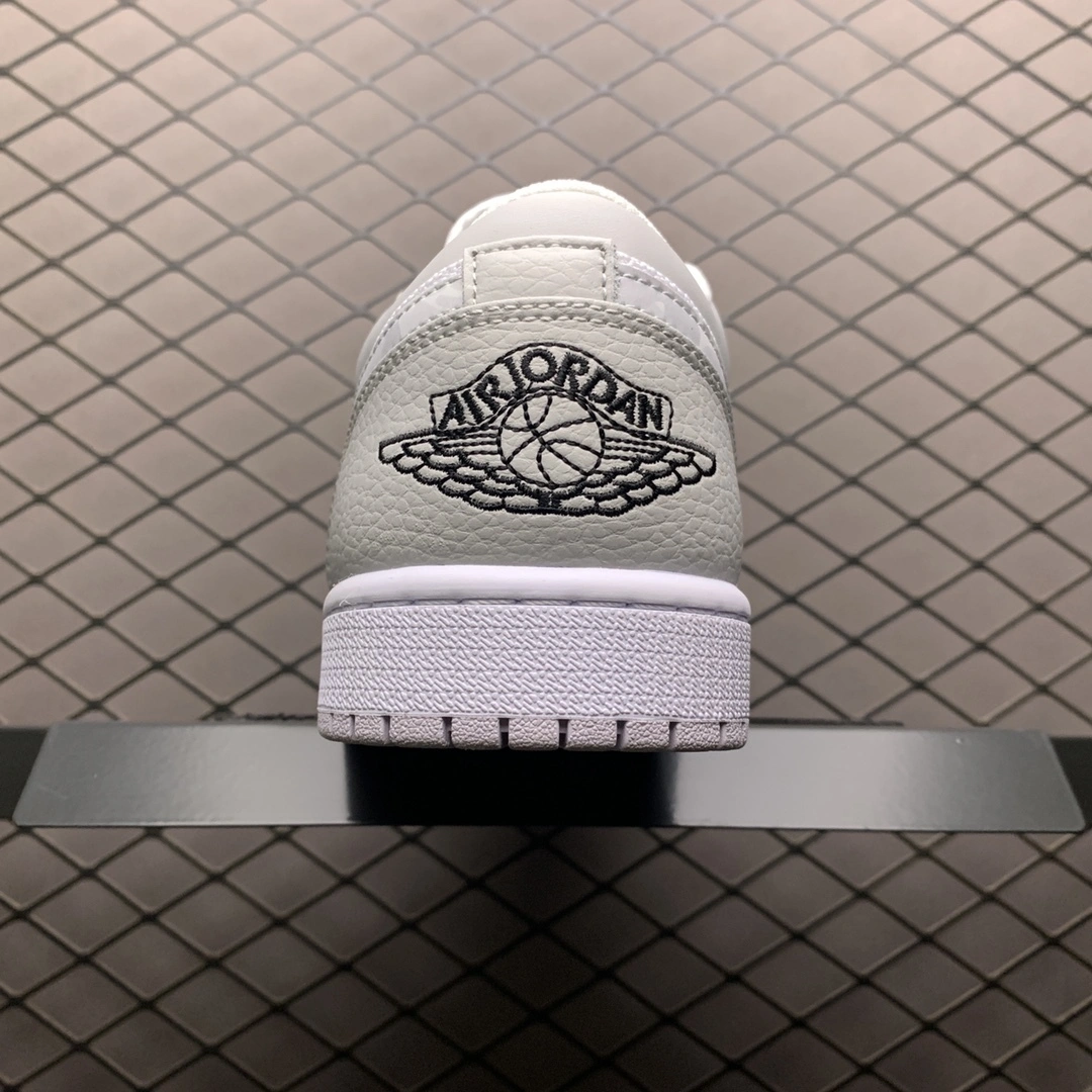 Flying pig- DC9036-100 item: D-X319A2788