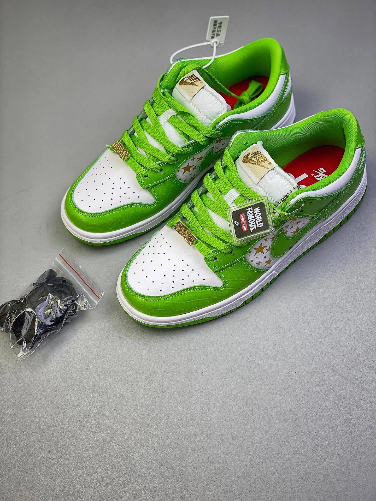 Flying pig- DH3228-101 item: D-X349A2534