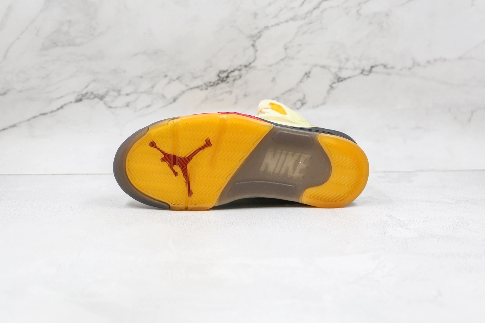 Flying pig- DH8565-100 item : A-X401J2014W