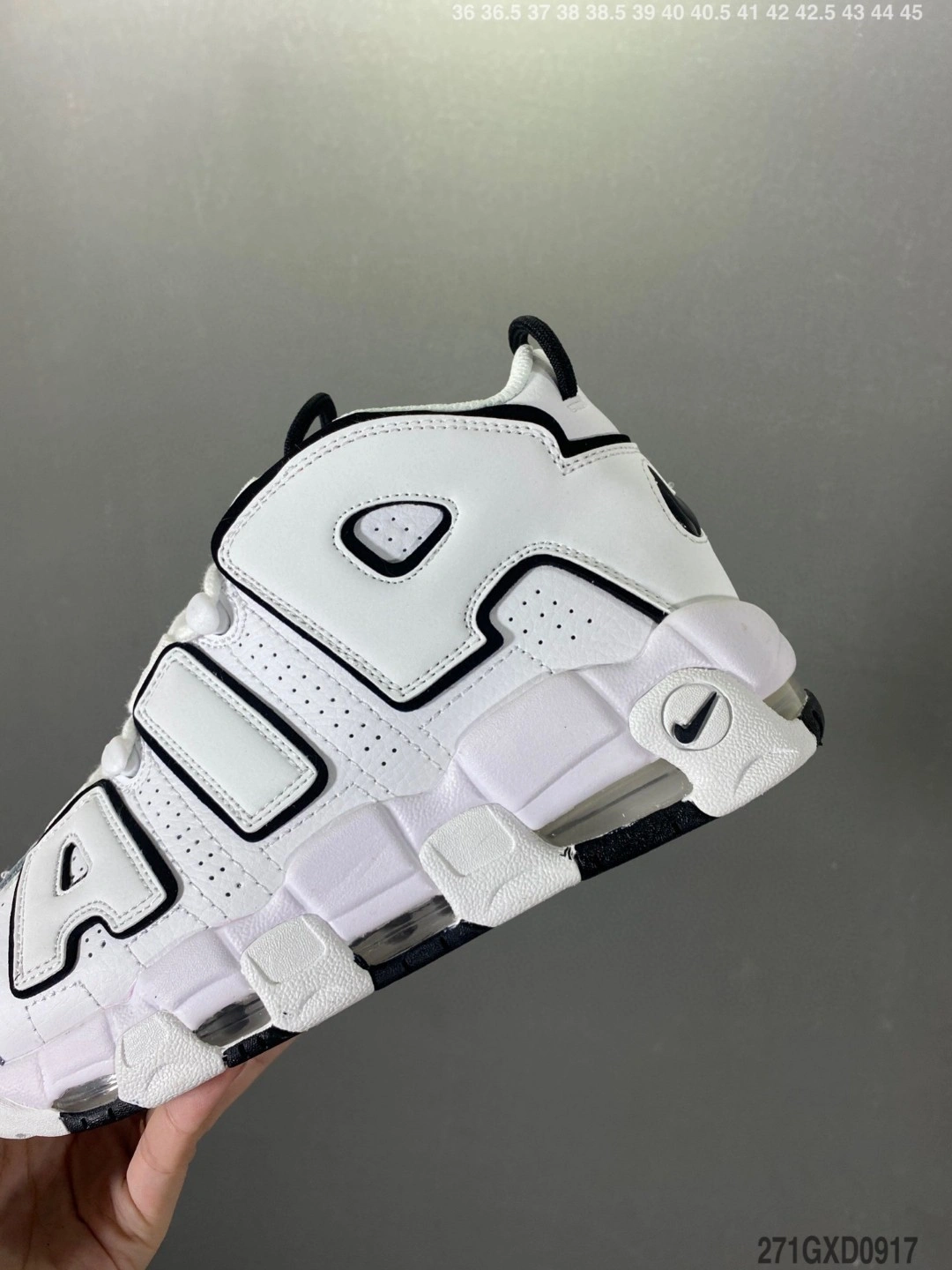 &Flying pig- DO6718-100 item : L-X022J1816O