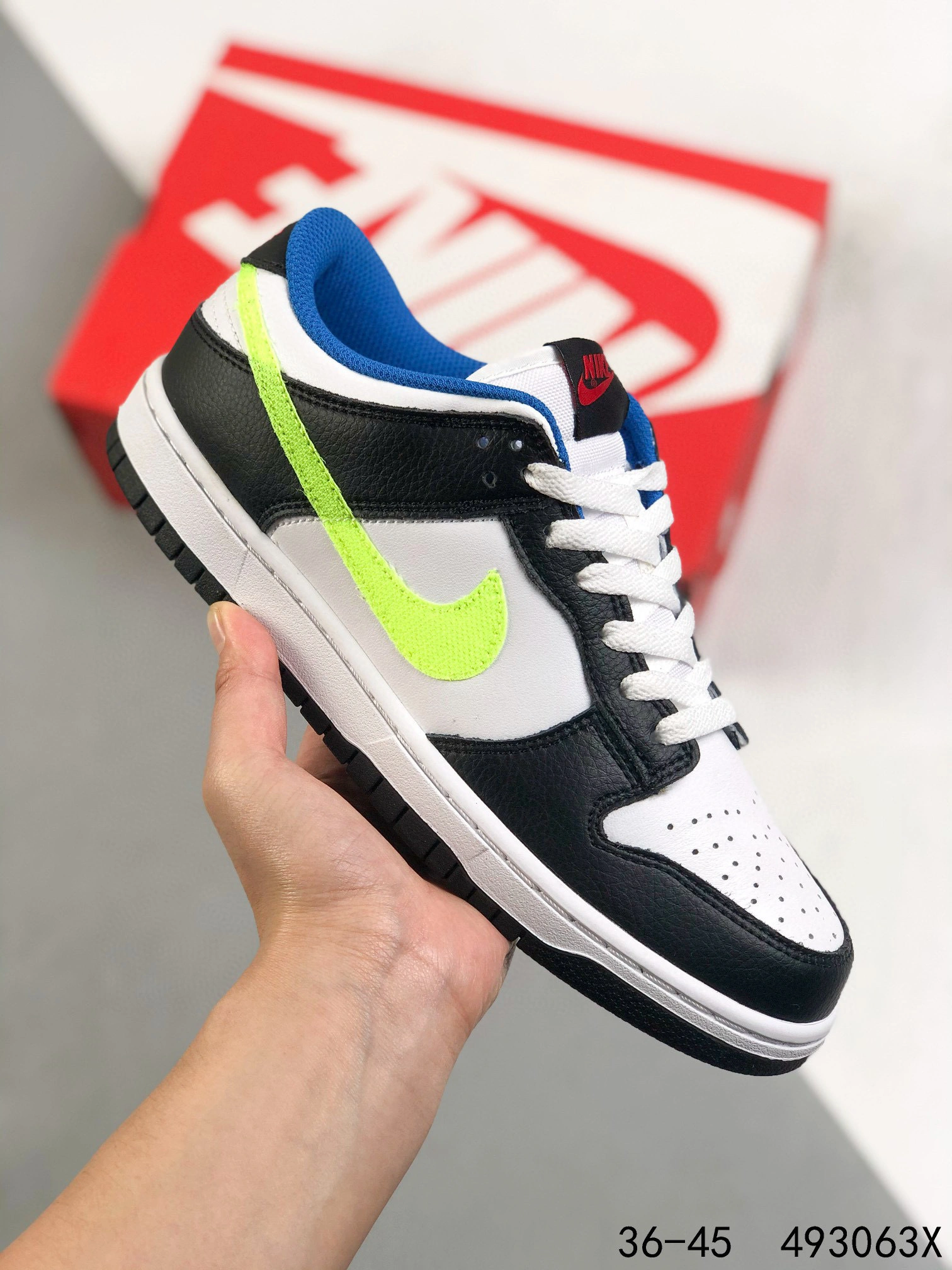 Flying pig- DQ0977-100 item : BL-X022A2709O