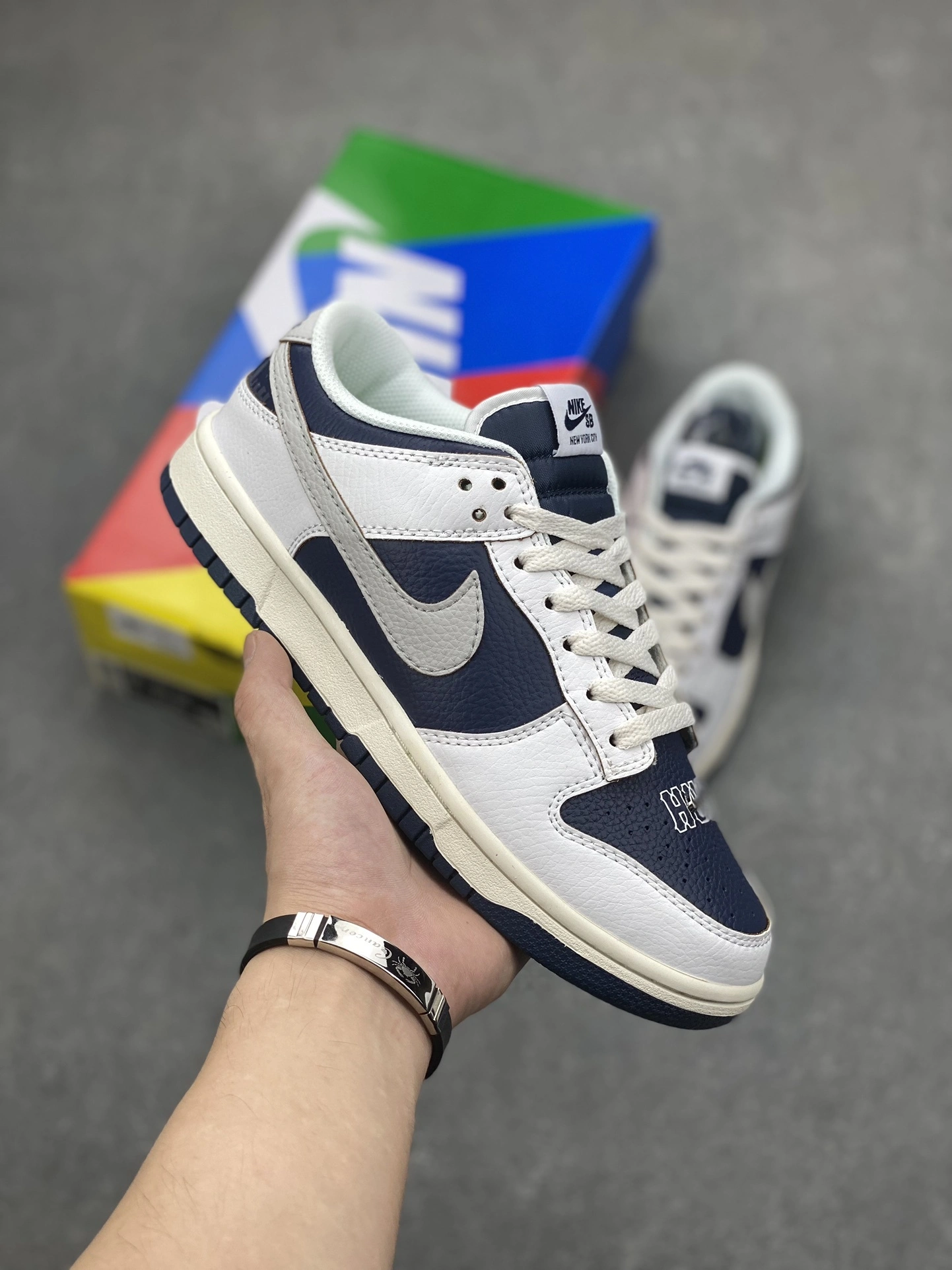 Flying pig--Dunk Low FD8775-100 item: C-X00J20V