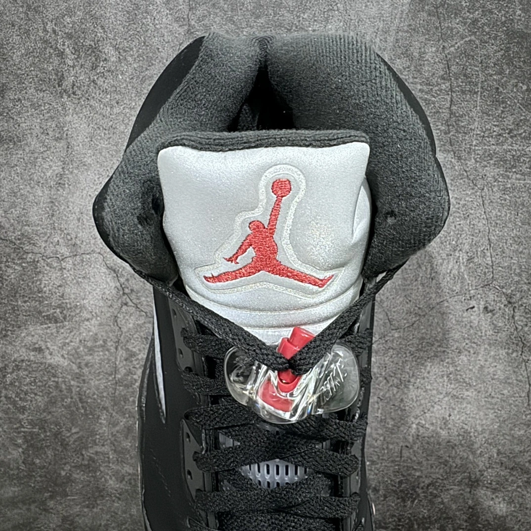 Flying pig- Metallic Black 845035-003 item: D-X578A2759