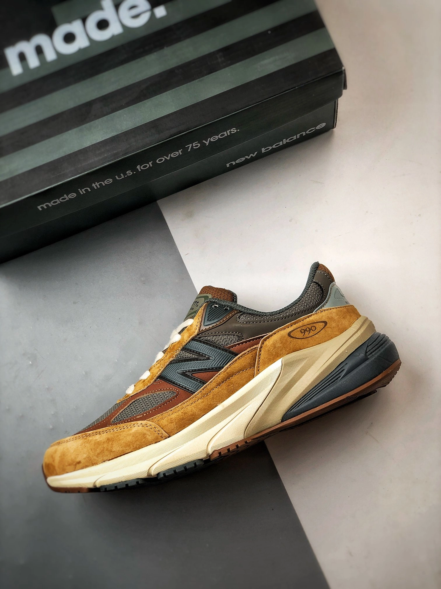Flying pig--Other brands M990CH6 Carhartt WIP x NB 990 V6 item: E-X000L2813B