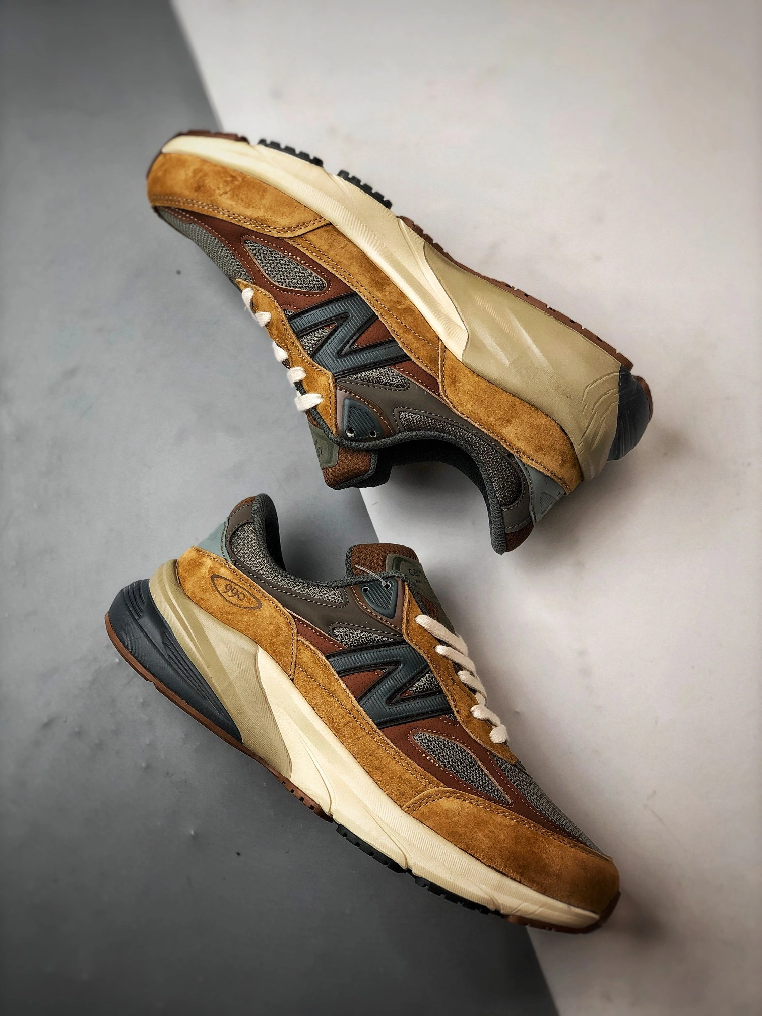 Flying pig--Other brands M990CH6 Carhartt WIP x NB 990 V6 item: E-X000L2813B