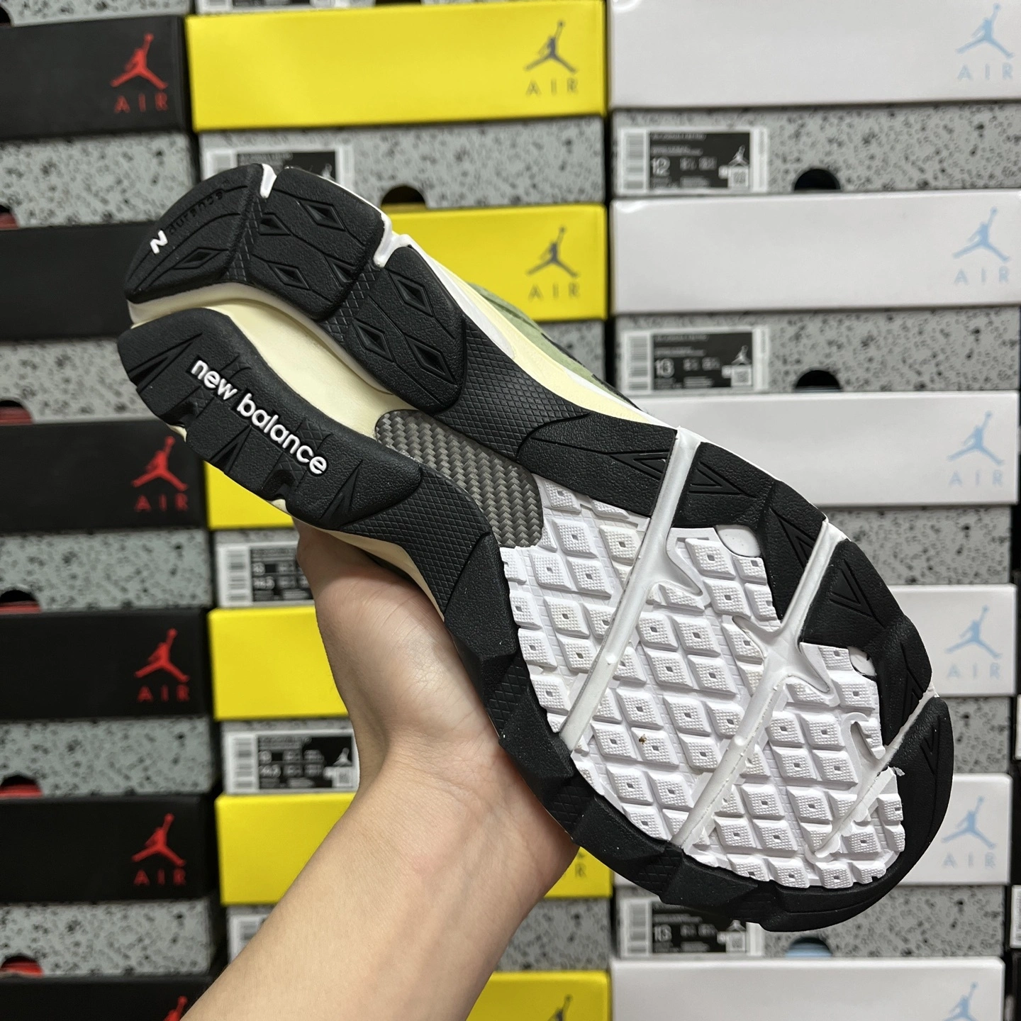Flying pig--Other brands M990JD3 NB NB990 item: E-X575L2811B