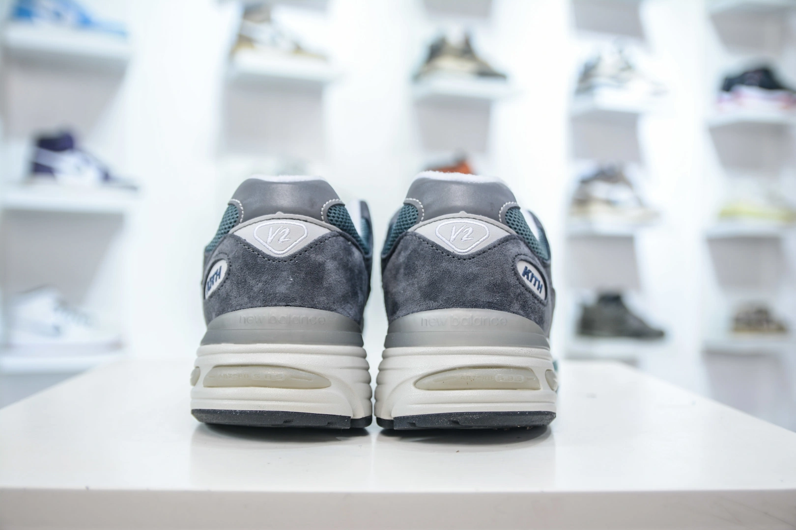 Flying pig--Other brands U991KH2 Kith x NB NB991V2 item: E-X000L2814B