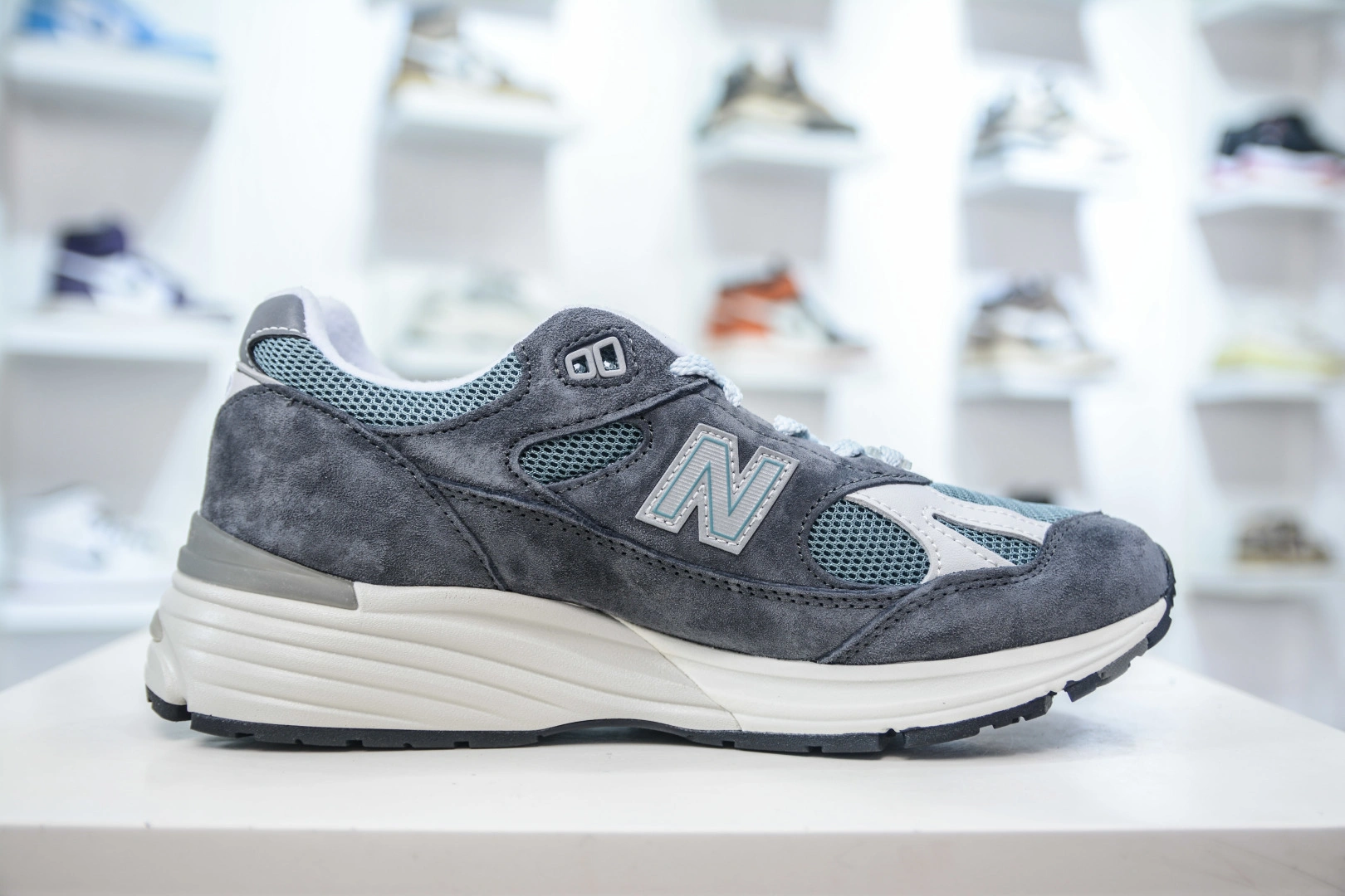 Flying pig--Other brands U991KH2 Kith x NB NB991V2 item: E-X000L2814B