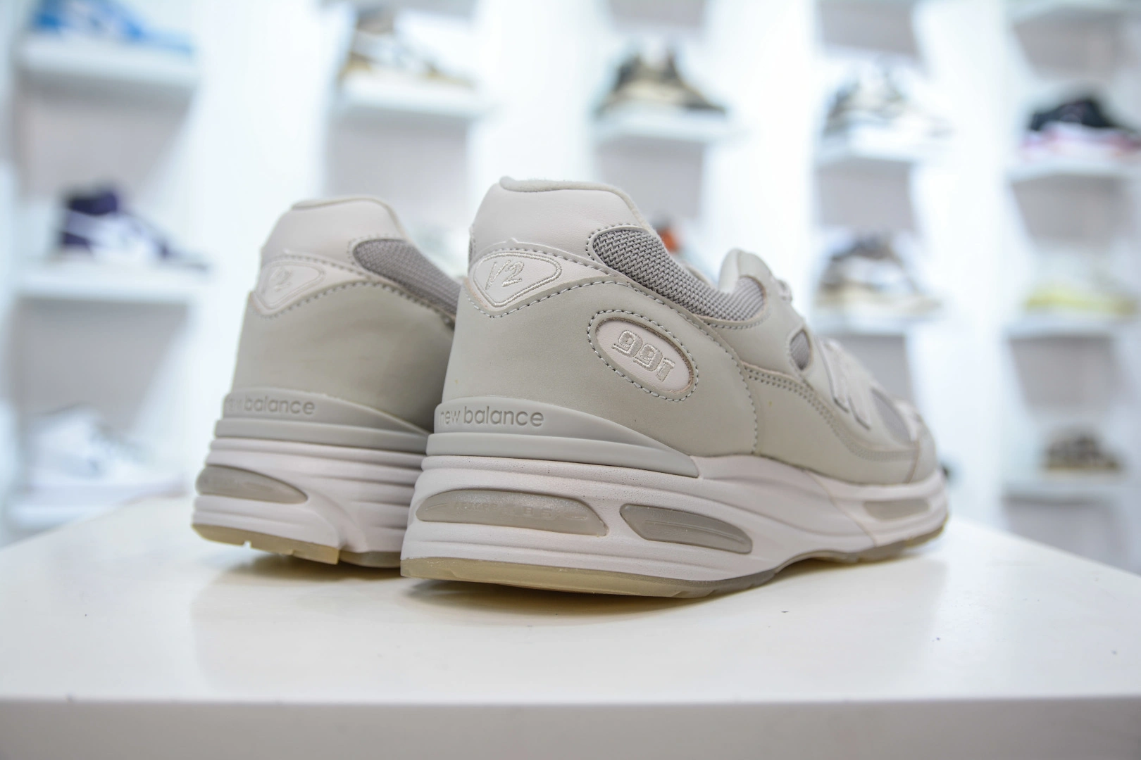 Flying pig--Other brands U991SE2 Is8194 x NB NB991V2 item: E-X000L2817B