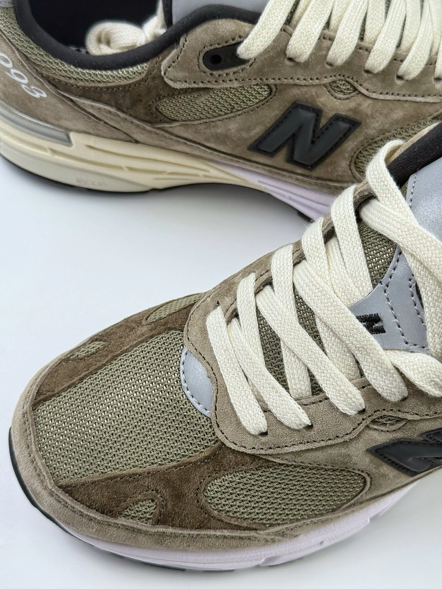 Flying pig--Other brands U993JJ NB 993 x JJJJound item: E-X000L2809B
