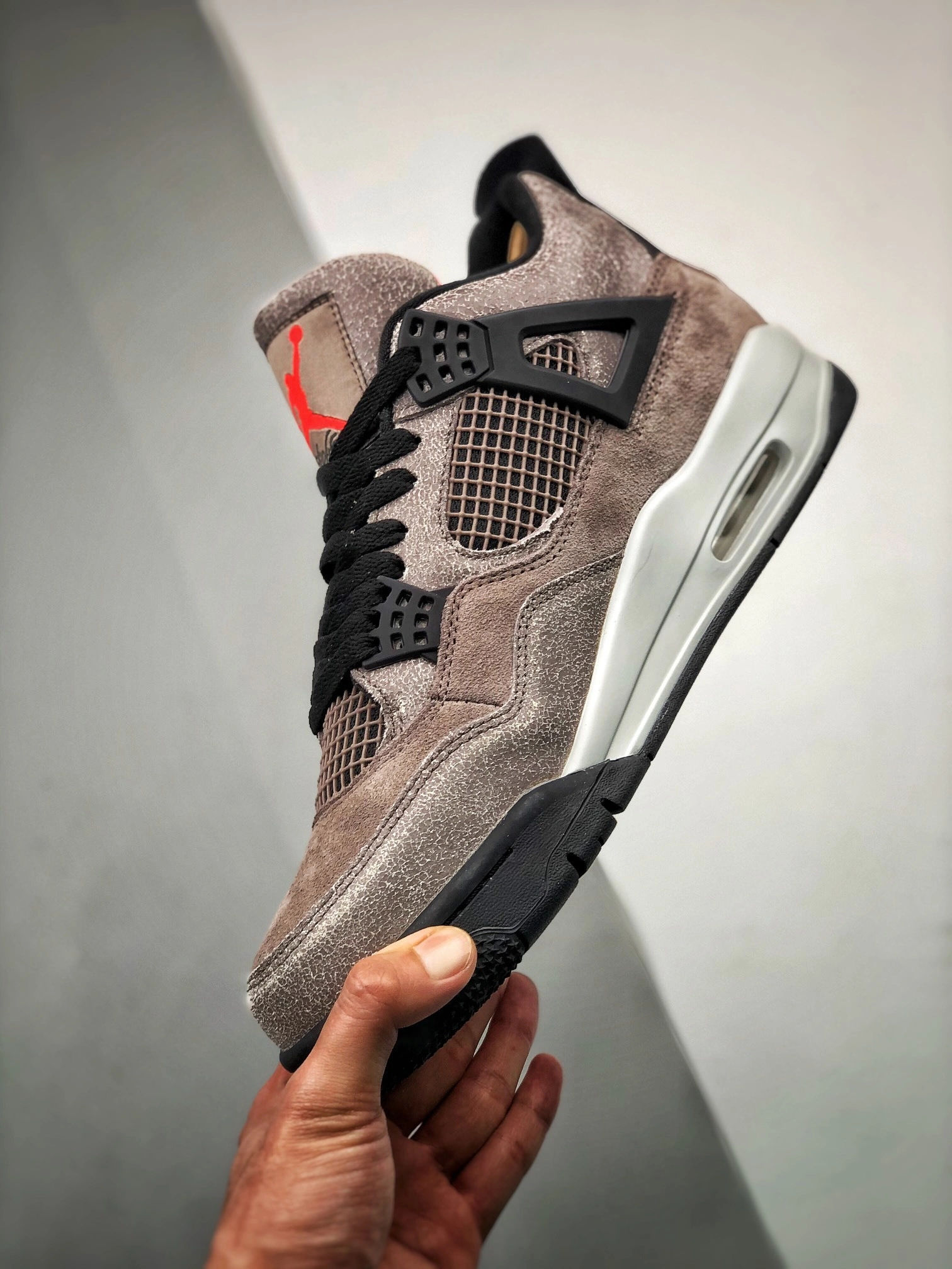 &Flying pig--Taupe Haze" DB0732-200 item:C-X067H2320Y