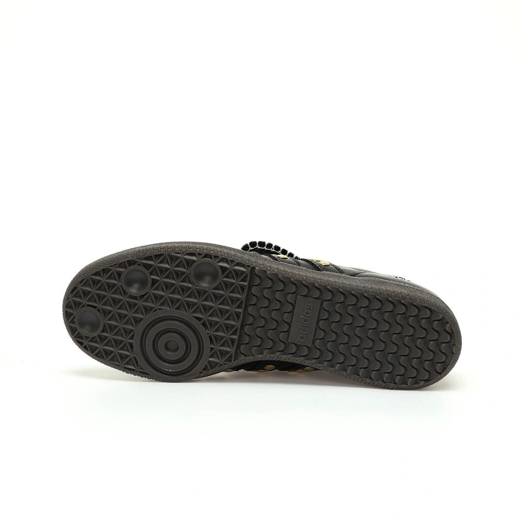 Flying pig--14i41s IG4303 Wales Bonner x Originals Samba Classic"Studded Pack Black" item: E-X000L2407B